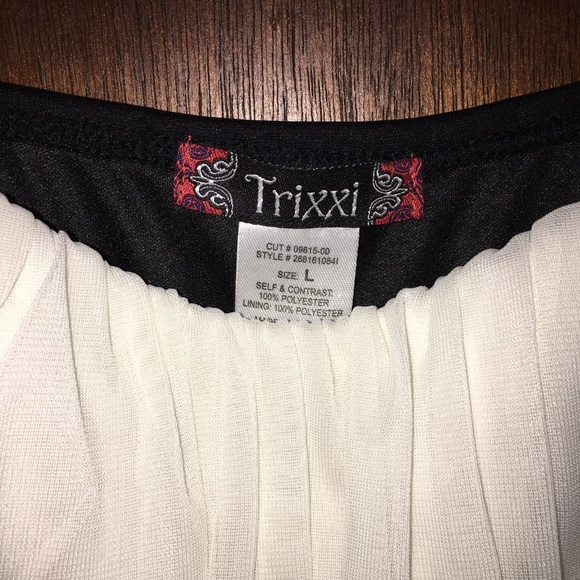 Dress - Picture 3 of 3